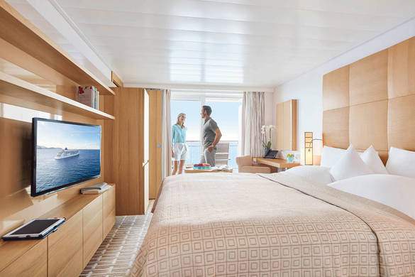 Hapag Lloyd - MS Europa 2 - Accommodation - Family Apartment 1.jpg